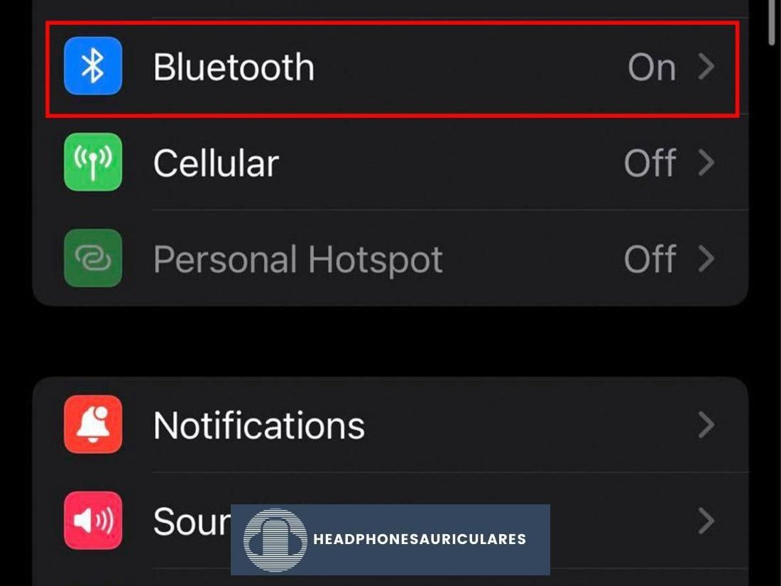 Acceder a la configuración de Bluetooth de iOS.