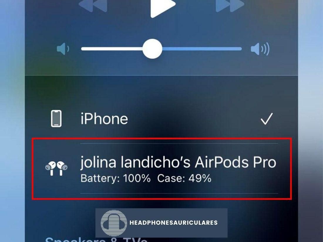 El nombre de los AirPods aparece en los dispositivos disponibles