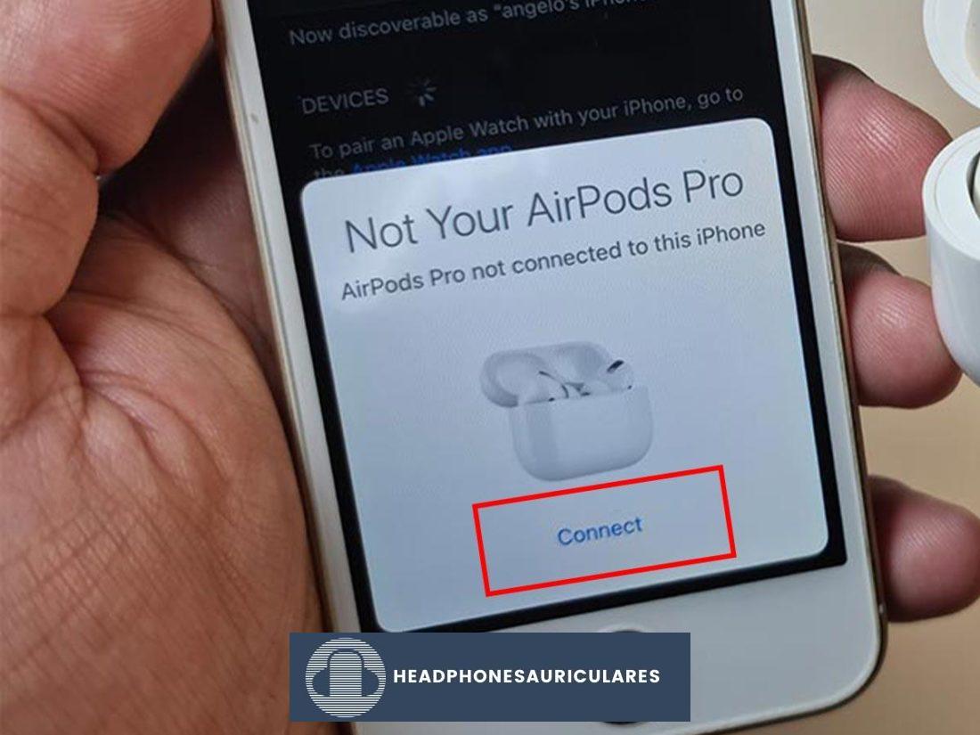 Empareje su AirPod cuando aparezca el mensaje 