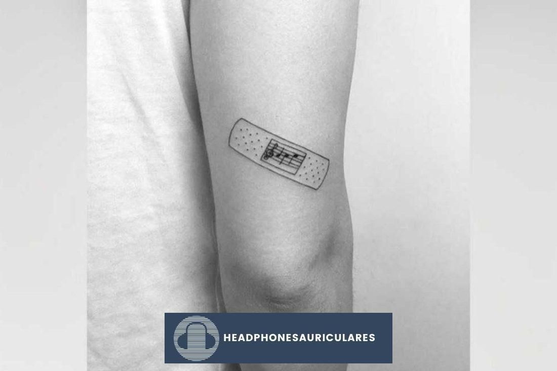 Una tirita musical para curar tus heridas.  (de: Instagram/Cagri Dumaz) https://www.instagram.com/cagridurmaz
