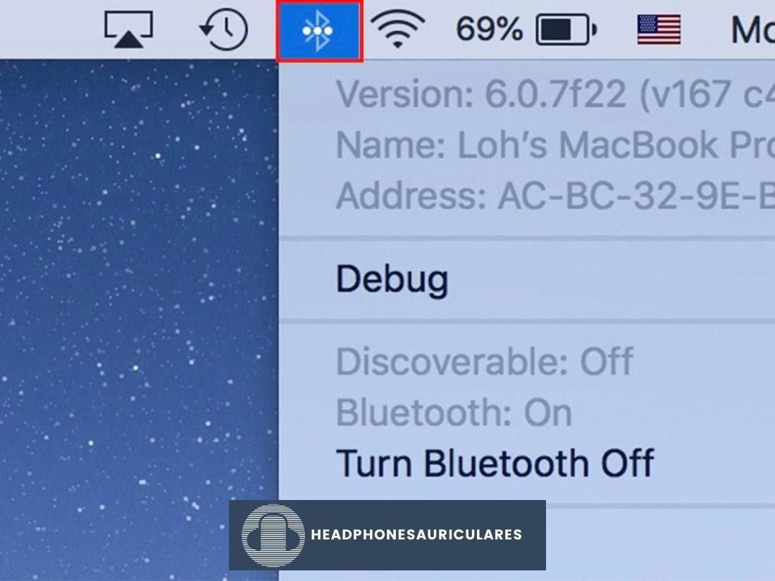 Símbolo de Bluetooth en la esquina superior derecha de la barra de menú de macOS.