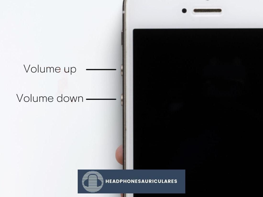 Botones de volumen en un iPhone