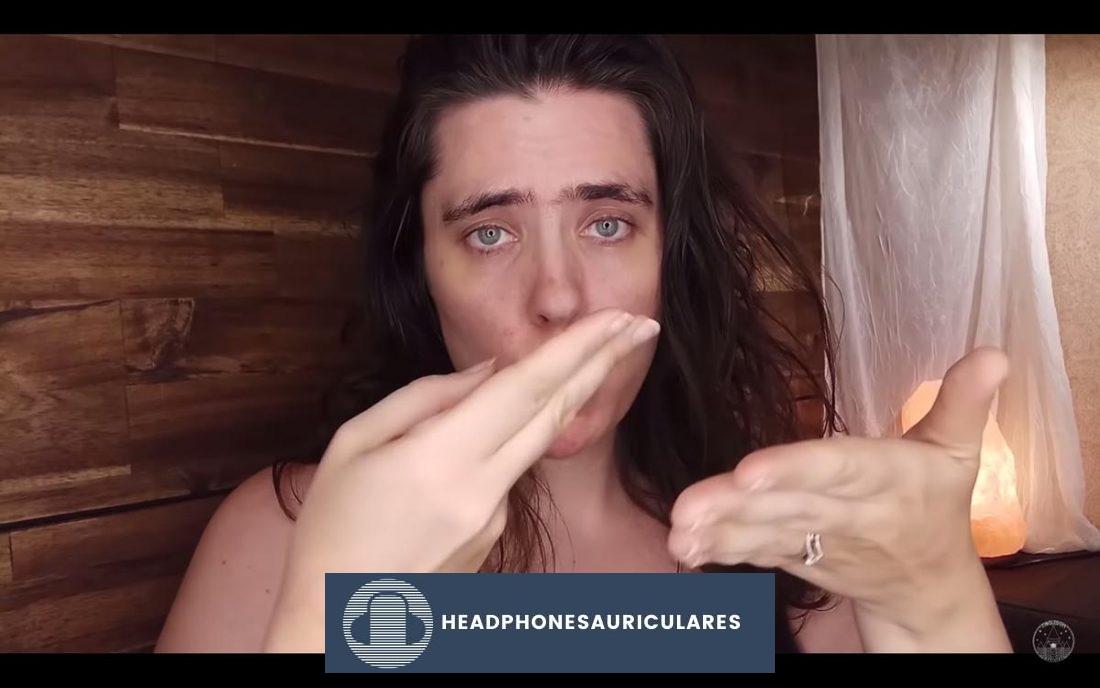 ASMR Una historia en lenguaje de señas sobre Pie (ASL) (de YouTube.com)