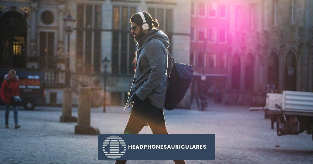 Auriculares que te permiten escuchar tu entorno: lo que necesitas saber