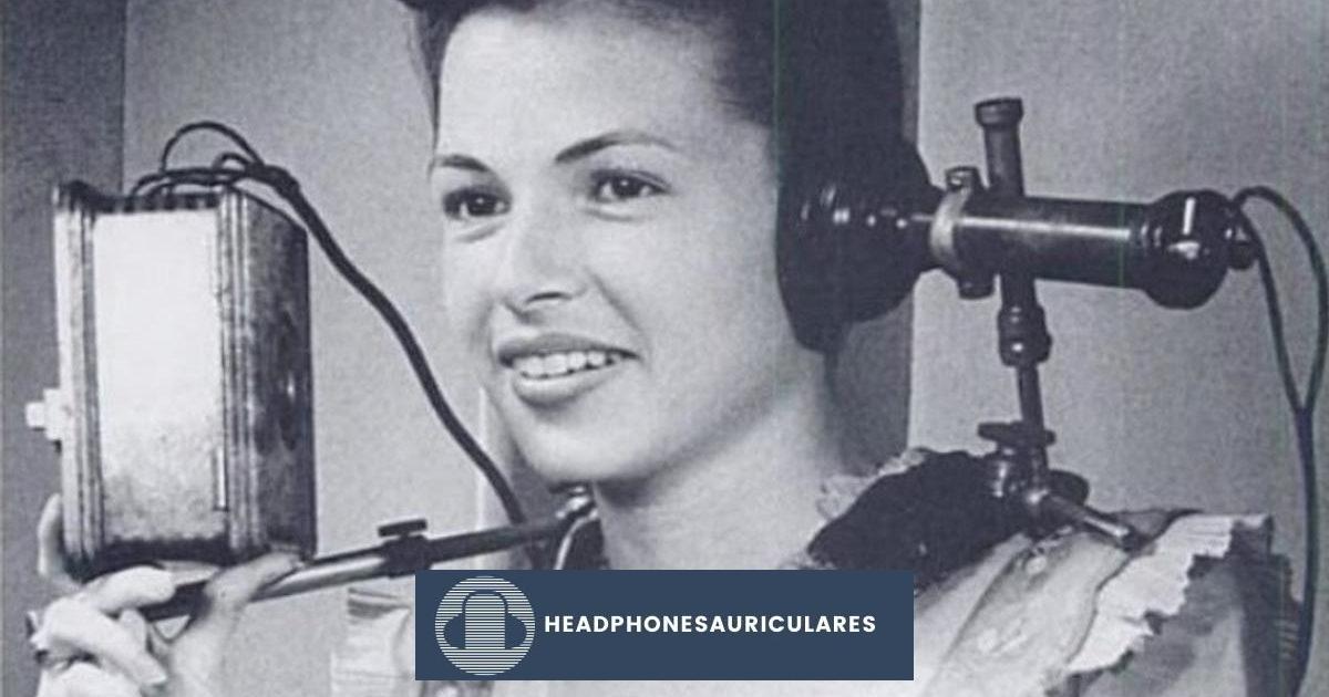 Cuándo se inventaron los auriculares: la historia completa